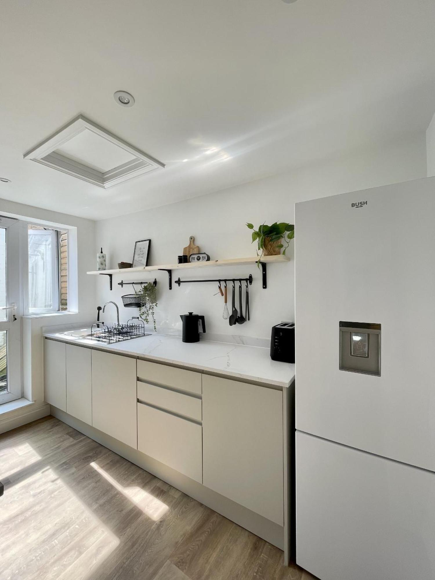 New Apartment In Town Centre Борнмът Екстериор снимка