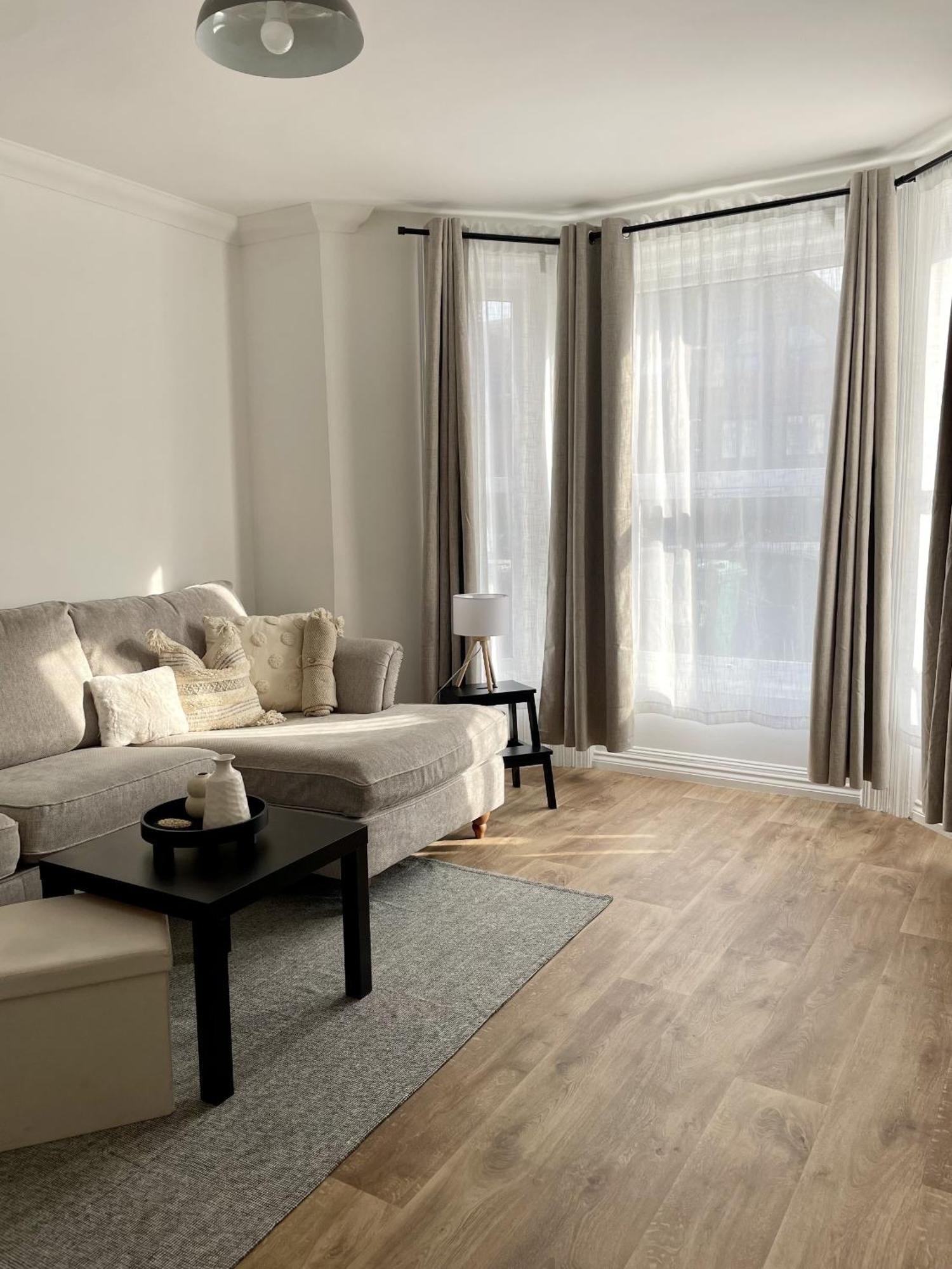 New Apartment In Town Centre Борнмът Екстериор снимка