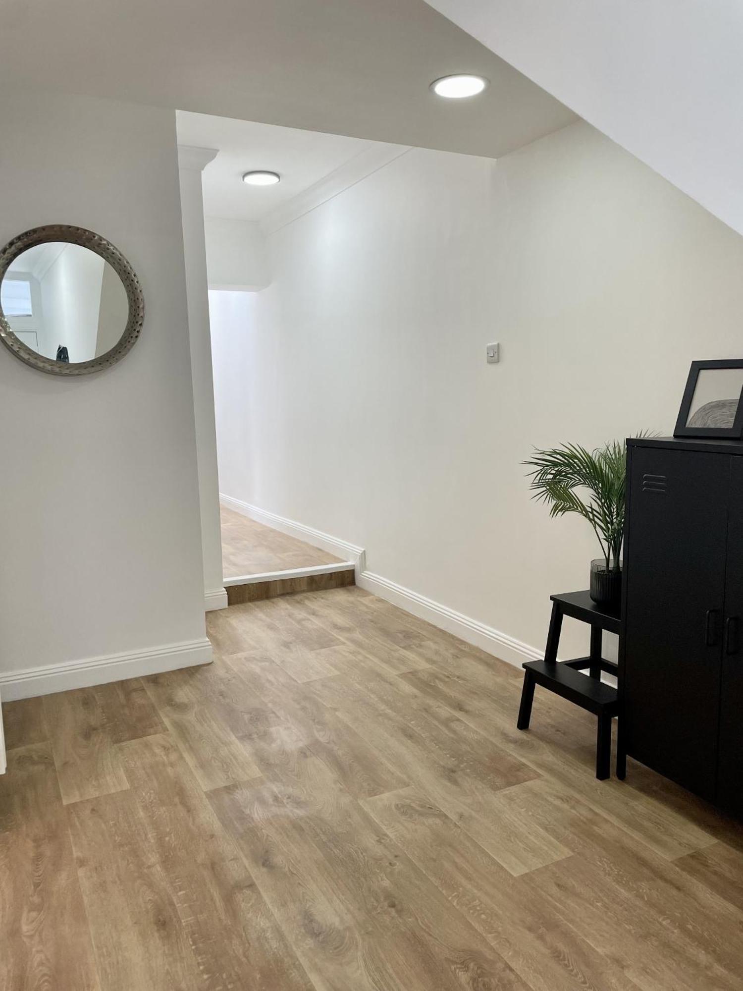 New Apartment In Town Centre Борнмът Екстериор снимка