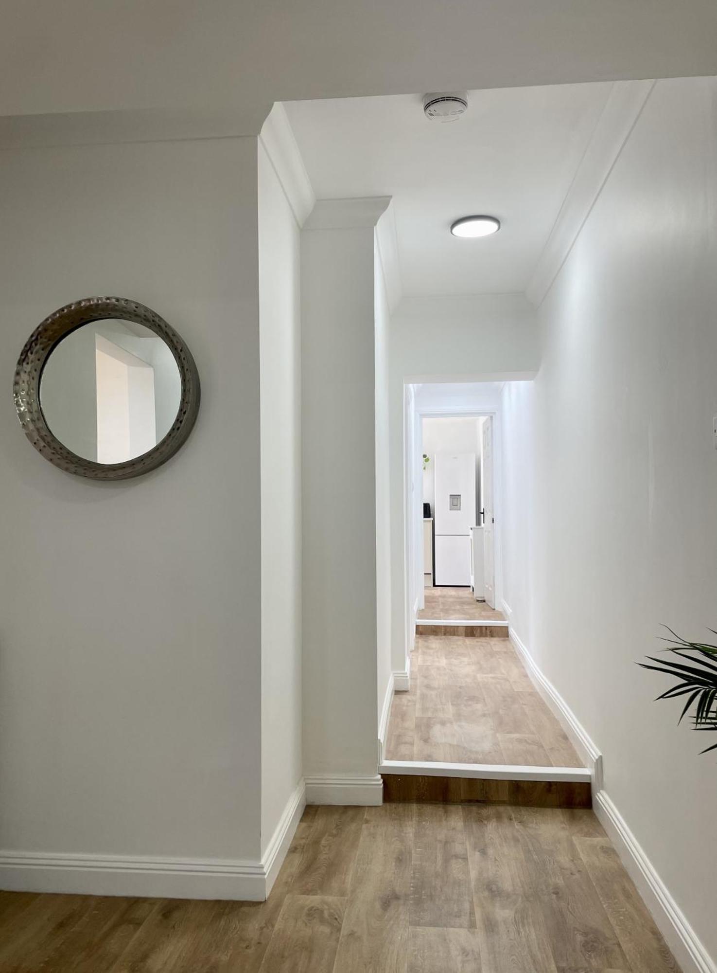 New Apartment In Town Centre Борнмът Екстериор снимка